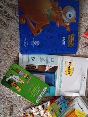 Warner Bros. Scooby-Doo Blue Game/Folder with Cartoon Scooby